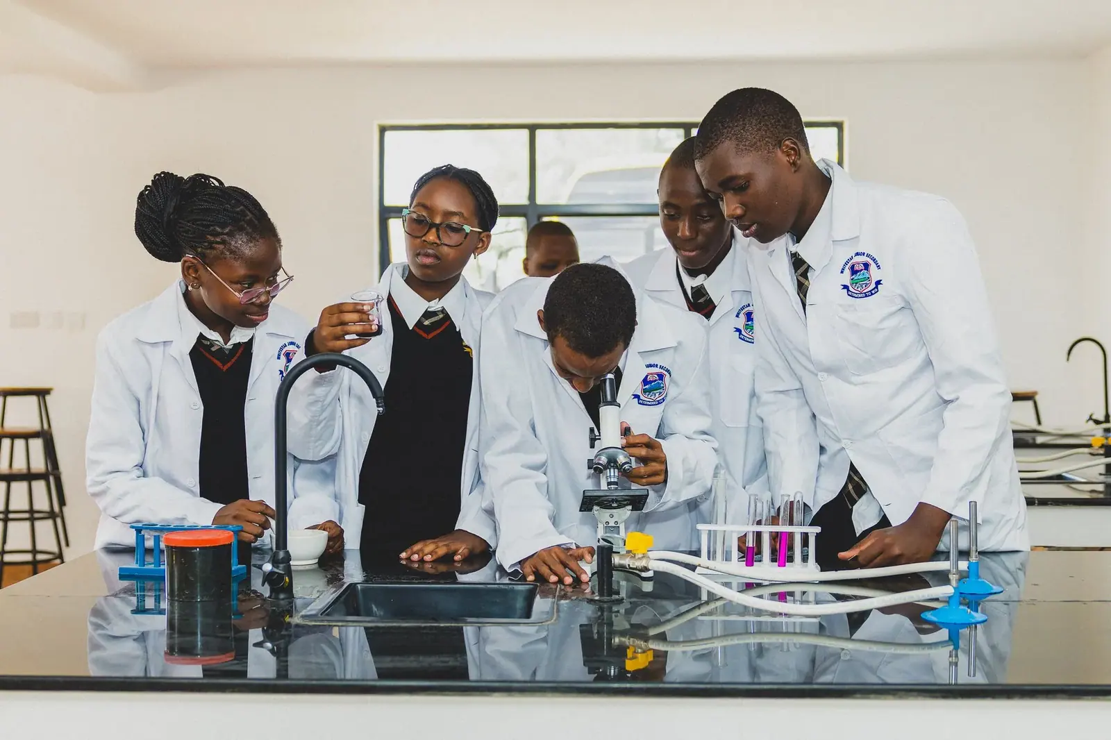 Whitestar students in the science laboratory